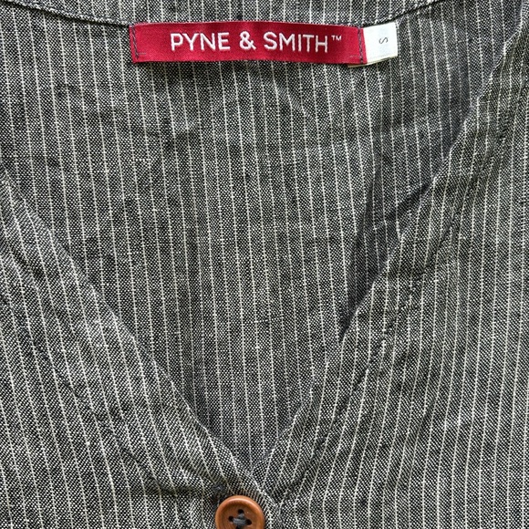 Pyne & Smith V neck pinstripe Gray Button-Front Dress size S - Picture 2 of 4